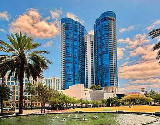 Las Olas River House